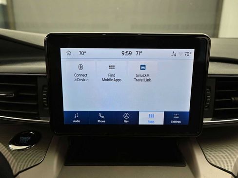 Used 2024 Ford Explorer XLT w/ Equipment Group 202A AWD/4WD image 20