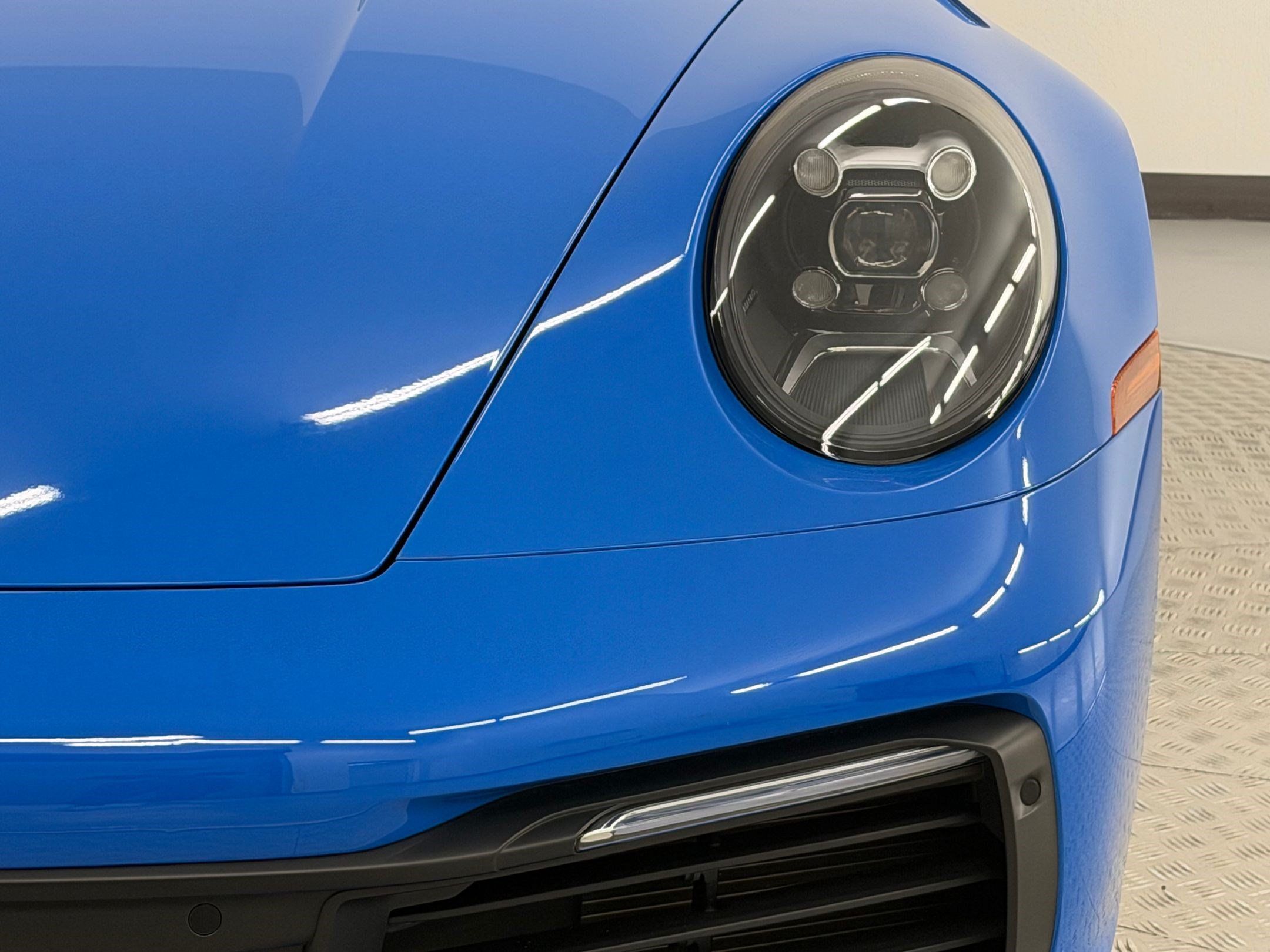Certified 2022 Porsche 911 Carrera 4 w/ Sport Package AWD/4WD image 26