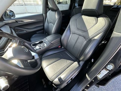 Certified 2025 INFINITI QX60 Luxe image 15