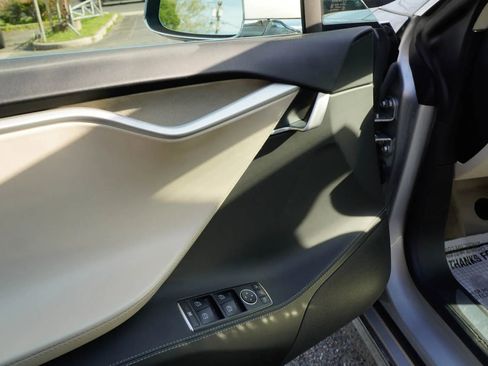 Used 2017 Tesla Model S 100D AWD/4WD image 17