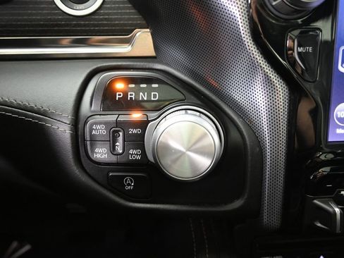 Used 2019 RAM 1500 Limited AWD/4WD image 32