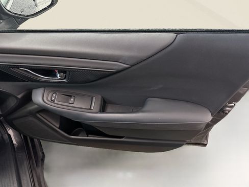 Used 2025 Subaru Outback Premium AWD/4WD image 34