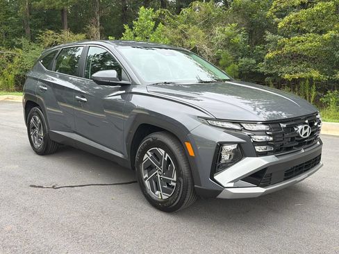 New 2026 Hyundai Tucson Blue SE FWD image 8