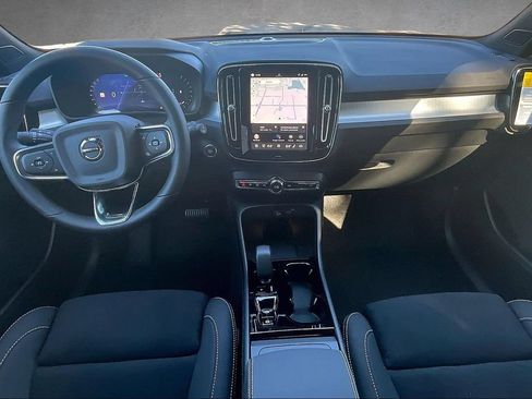 New 2026 Volvo XC40 B5 Ultra w/ Protection Package Premier AWD/4WD image 5