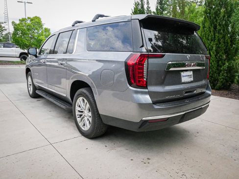 Used 2021 GMC Yukon XL SLT w/ SLT Luxury Plus Package AWD/4WD image 8