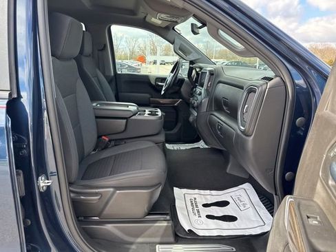 Used 2022 Chevrolet Silverado 1500 LT AWD/4WD image 29