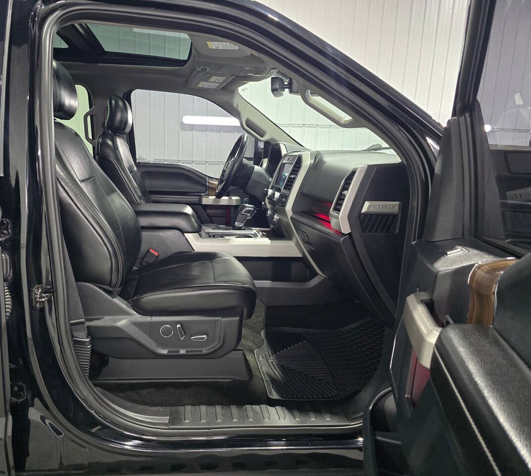 Used 2017 Ford F150 Lariat w/ Equipment Group 502A Luxury AWD/4WD image 10