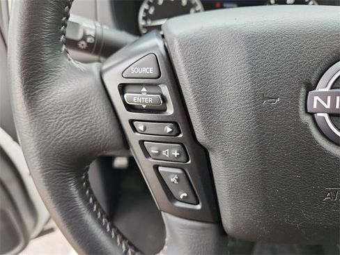 Used 2022 Nissan Frontier SV w/ Technology Package image 26