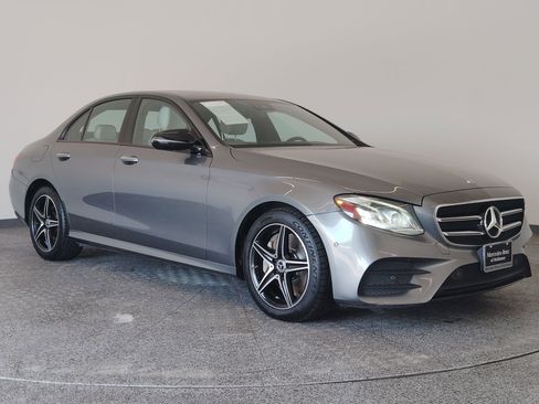 Used 2018 Mercedes-Benz E 300 4MATIC image 6