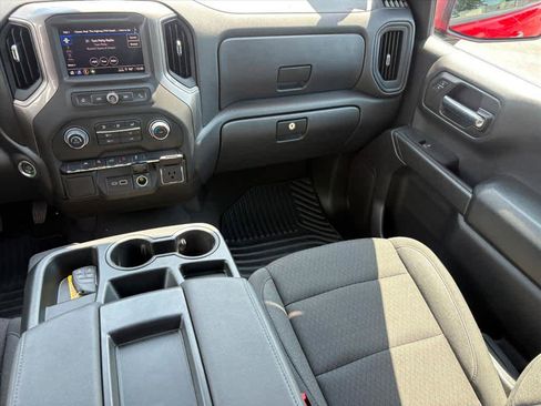 Used 2025 Chevrolet Silverado 1500 Custom w/ Turbomax Blackout Package AWD/4WD image 5