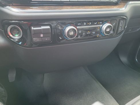 Certified 2024 GMC Sierra 1500 Elevation AWD/4WD image 26