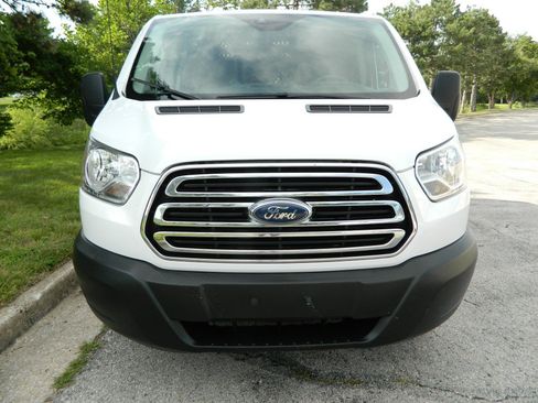 Used 2019 Ford Transit 250 130 Low Roof w/ Exterior Upgrade Package RWD image 2