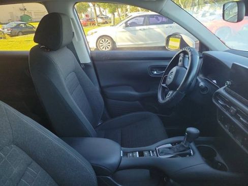Certified 2023 Honda HR-V LX image 5
