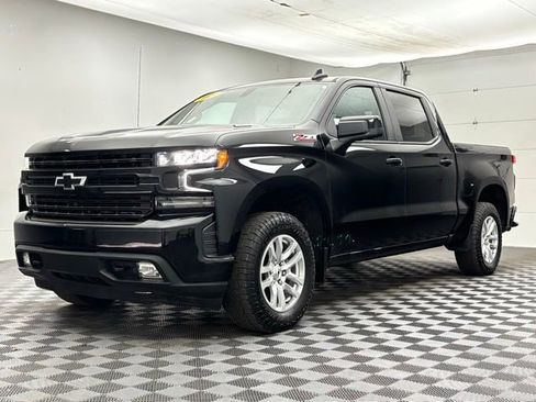 Used 2020 Chevrolet Silverado 1500 RST image 2