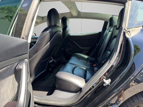 Used 2022 Tesla Model 3 Long Range AWD/4WD image 10