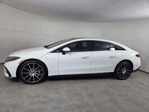 Certified 2022 Mercedes-Benz EQS 450+ Sedan image 8