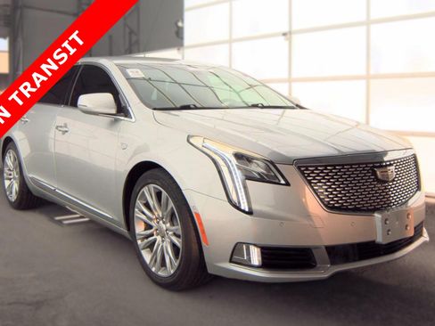 Used 2019 Cadillac XTS Luxury FWD image 1