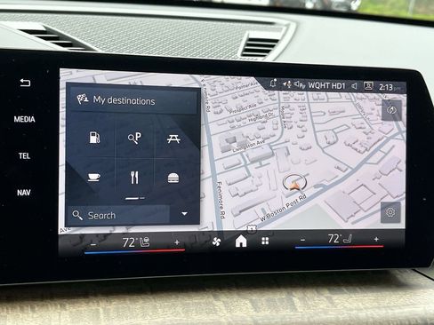 Used 2025 BMW X1 xDrive28i w/ Technology Package image 18