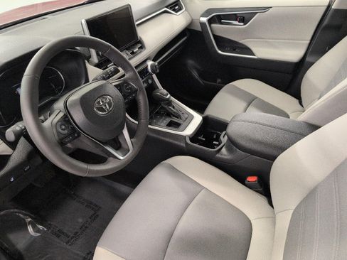 Used 2025 Toyota RAV4 XLE Premium w/ Weather Package AWD/4WD image 9