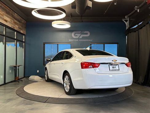 Used 2019 Chevrolet Impala LT FWD image 5