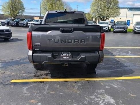 Used 2022 Toyota Tundra SR5 AWD/4WD image 5