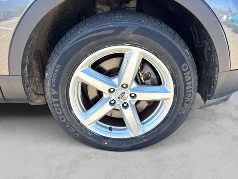 Used 2017 Ford Explorer XLT AWD/4WD image 30