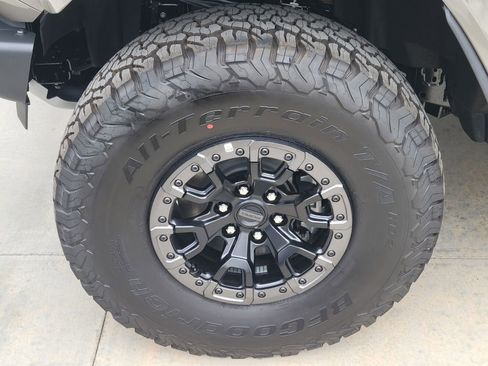 New 2025 Ford Bronco Raptor w/ Interior Carbon Fiber Pack image 6