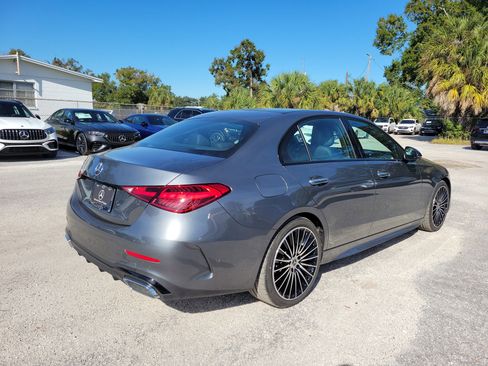 Used 2025 Mercedes-Benz C 300 Sedan image 4
