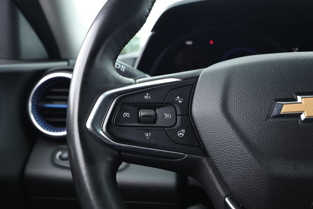 Used 2024 Chevrolet Trax LT w/ Driver Confidence Package FWD image 13