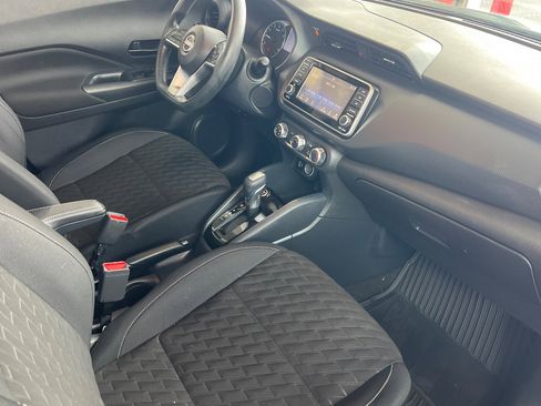 Used 2022 Nissan Kicks S image 13