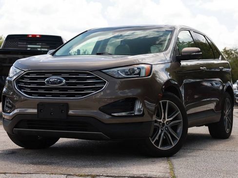 Used 2019 Ford Edge Titanium w/ Cold Weather Package AWD/4WD image 1