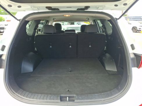 Used 2019 Hyundai Santa Fe SE AWD/4WD image 18