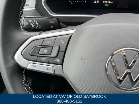 Certified 2023 Volkswagen Tiguan SE w/ Panoramic Sunroof Package AWD/4WD image 39