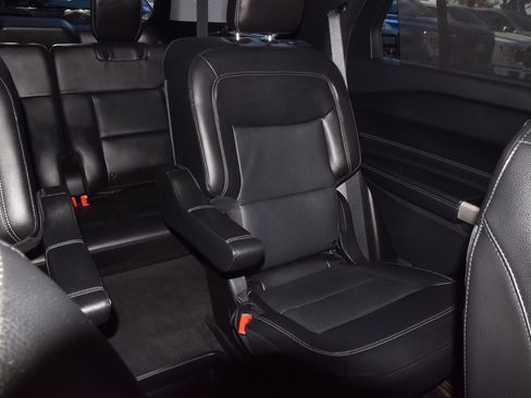 Used 2021 Ford Explorer Limited w/ Equipment Group 301A image 23