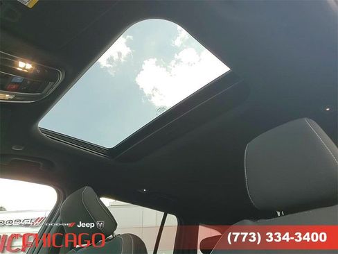 New 2025 Jeep Grand Cherokee Laredo image 22