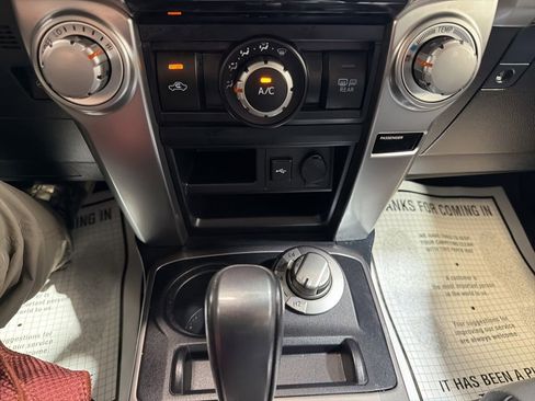 Used 2024 Toyota 4Runner SR5 Premium w/ Moonroof Package AWD/4WD image 31