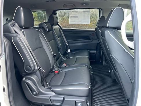 New 2026 Honda Odyssey Elite image 11