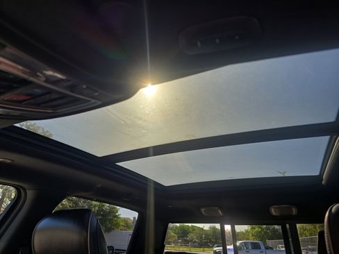 Used 2019 RAM 1500 Limited AWD/4WD image 18