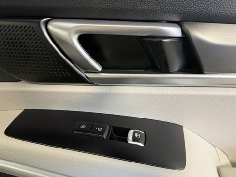 Used 2020 Kia Telluride S FWD image 31
