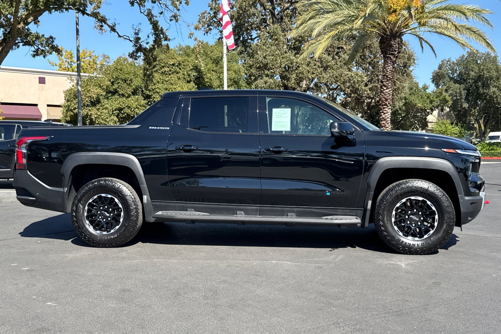 Used 2026 Chevrolet Silverado EV Trail Boss AWD/4WD image 2