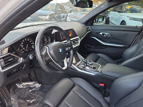 Used 2019 BMW 330i xDrive Sedan w/ Driving Assistance Package image 21