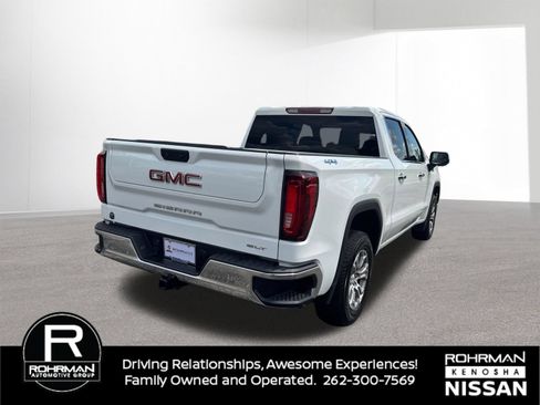 Used 2025 GMC Sierra 1500 SLT AWD/4WD image 8