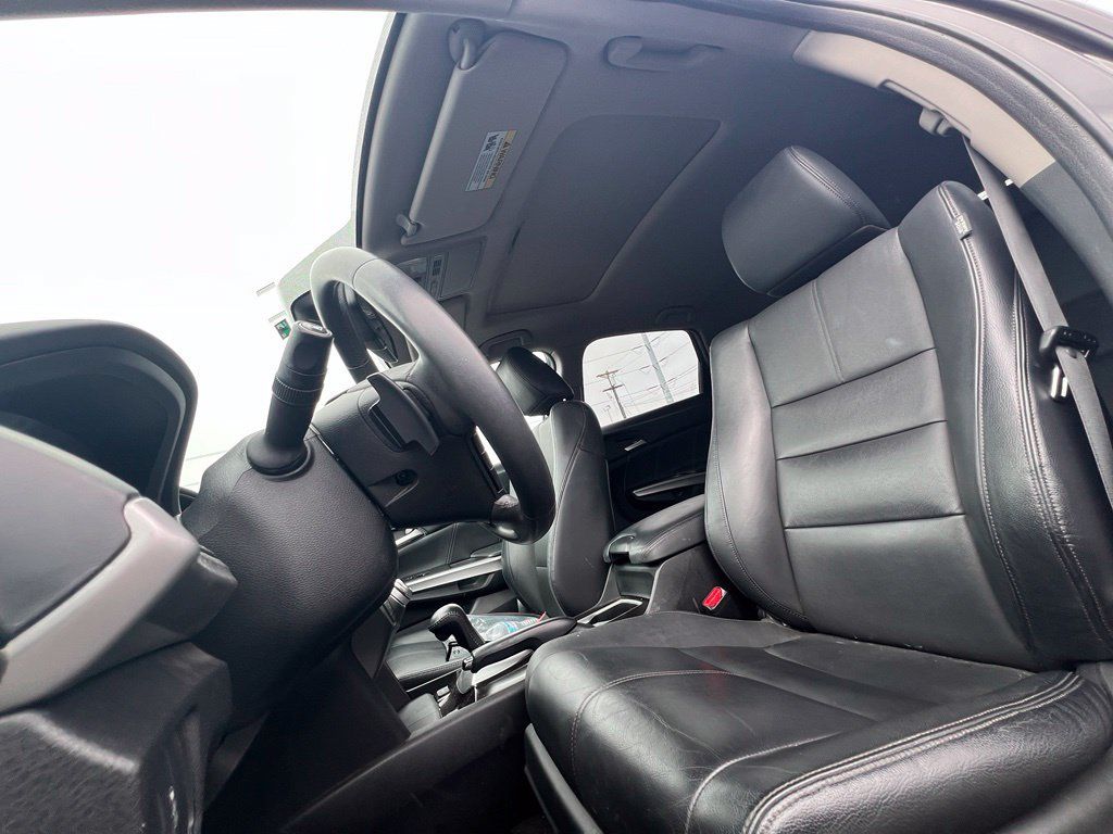 Used 2013 Honda Crosstour EX-L image 16