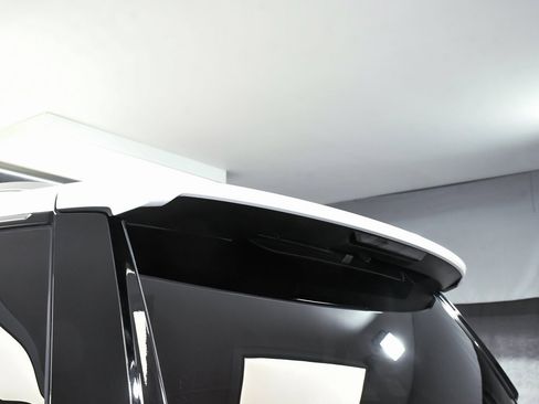 Used 2025 GMC Yukon Denali image 87