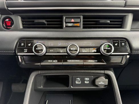 Used 2024 Honda Pilot Elite image 19