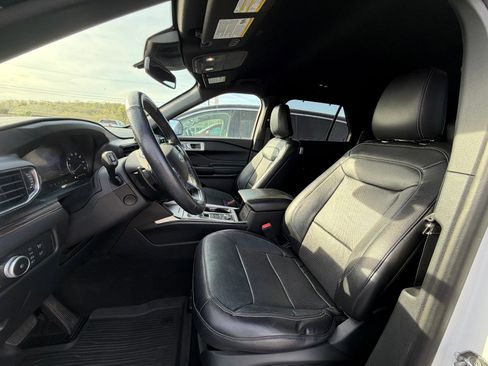 Used 2020 Ford Explorer Limited AWD/4WD image 7