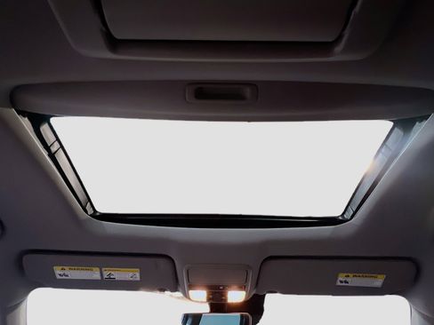 Used 2020 Honda Pilot Touring image 16