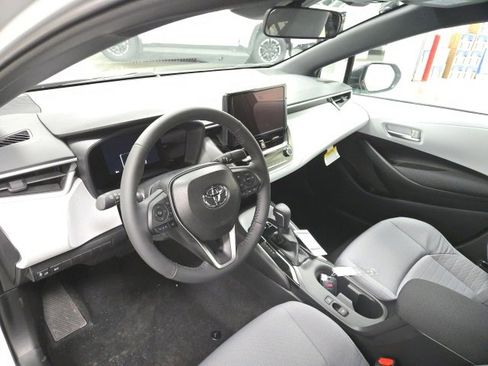 New 2026 Toyota Corolla SE image 18