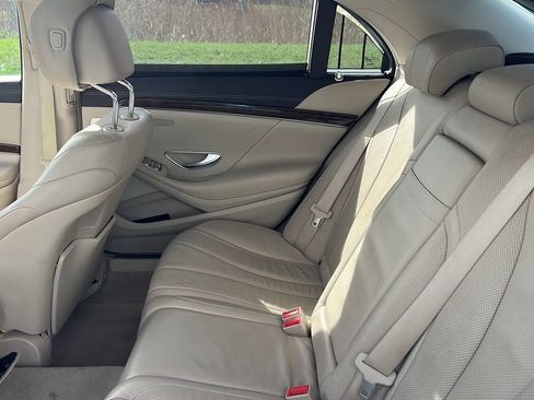 Used 2014 Mercedes-Benz S 550 Sedan image 16