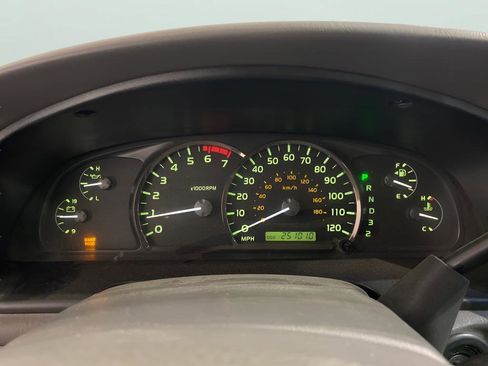 Used 2006 Toyota Sequoia SR5 image 14